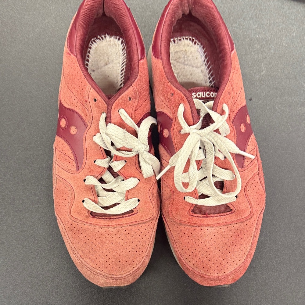 Saucony Women’s Coral and Burgundy Suede Athletic Sneakers